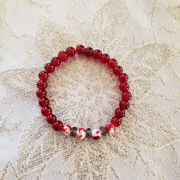 Bracelets - Picture 3 of 7